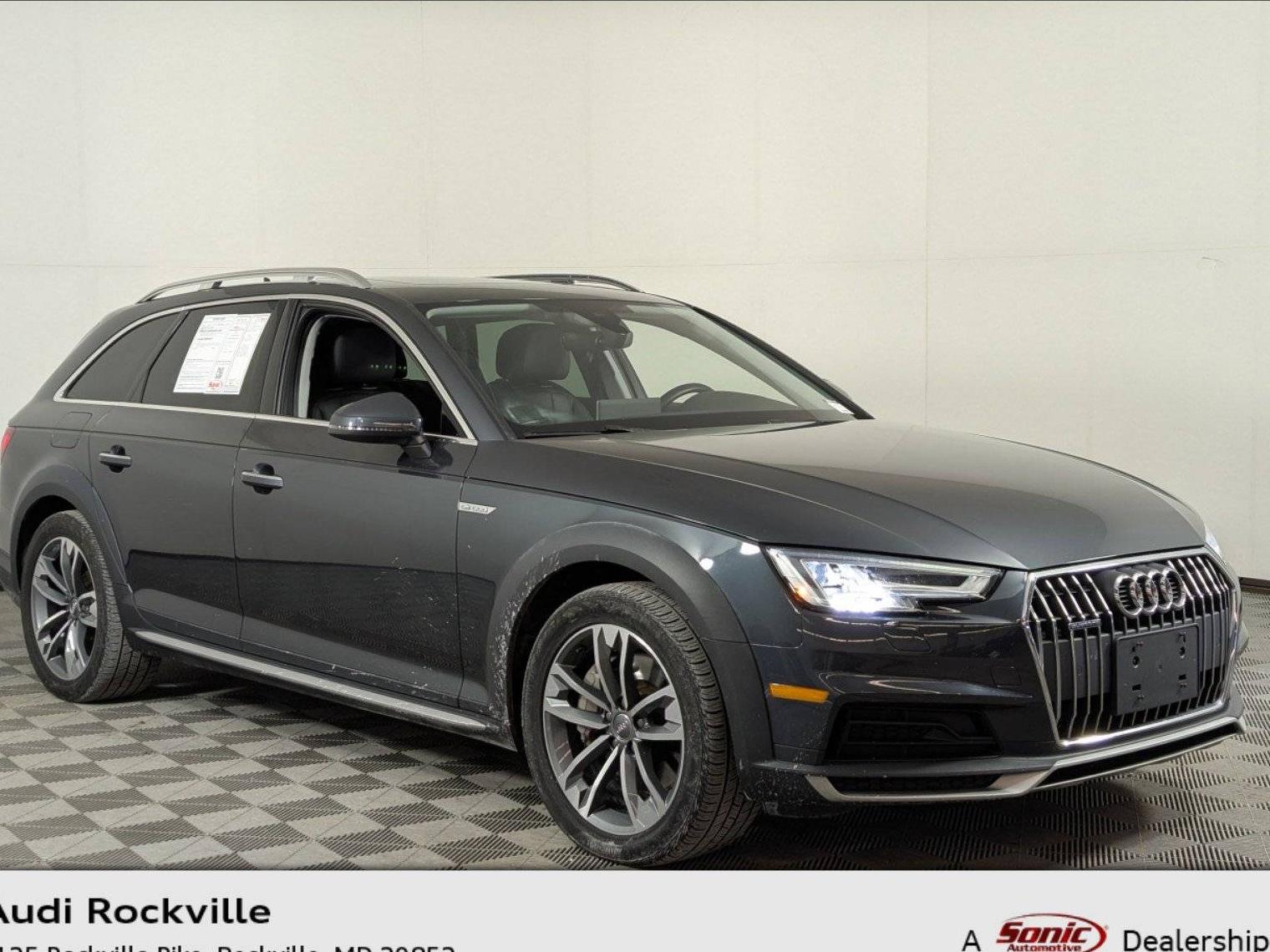 AUDI A4 ALLROAD 2018 WA18NAF44JA027440 image